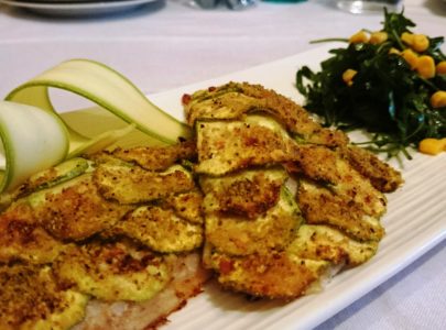 Filetto di spigola con patate e zucchine alla julienne